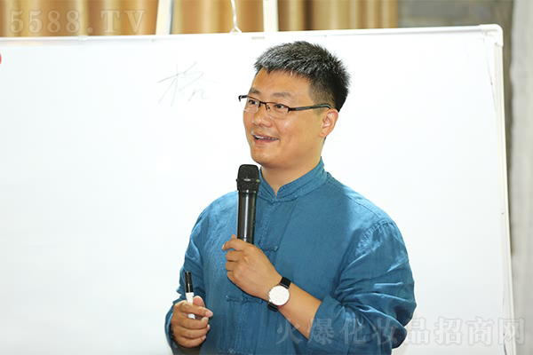 老君山:不似人間卻是人間 老君山:不似人間卻是人間