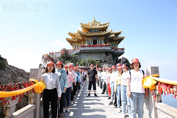 游天下名山 學習文化歷史 游天下名山 學習文化歷史