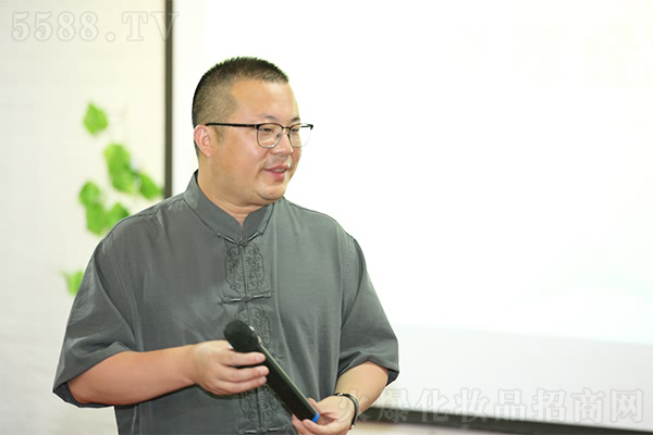 追夢谷中藏“仙境”,老君山上尋“真理” 追夢谷中藏“仙境”,老君山上尋“真理”